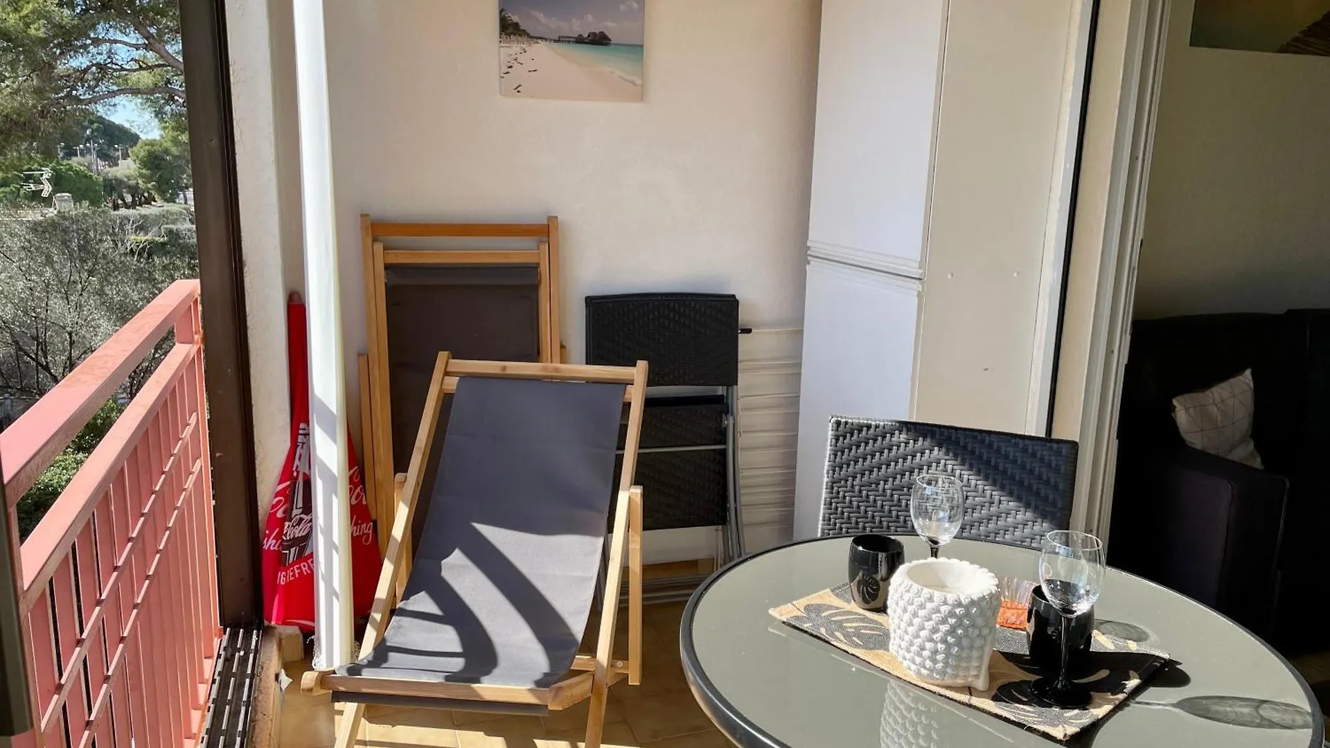 Joli Appartement En Bordure De Mer A 15 Minutes Du Port De Bandol 0*,