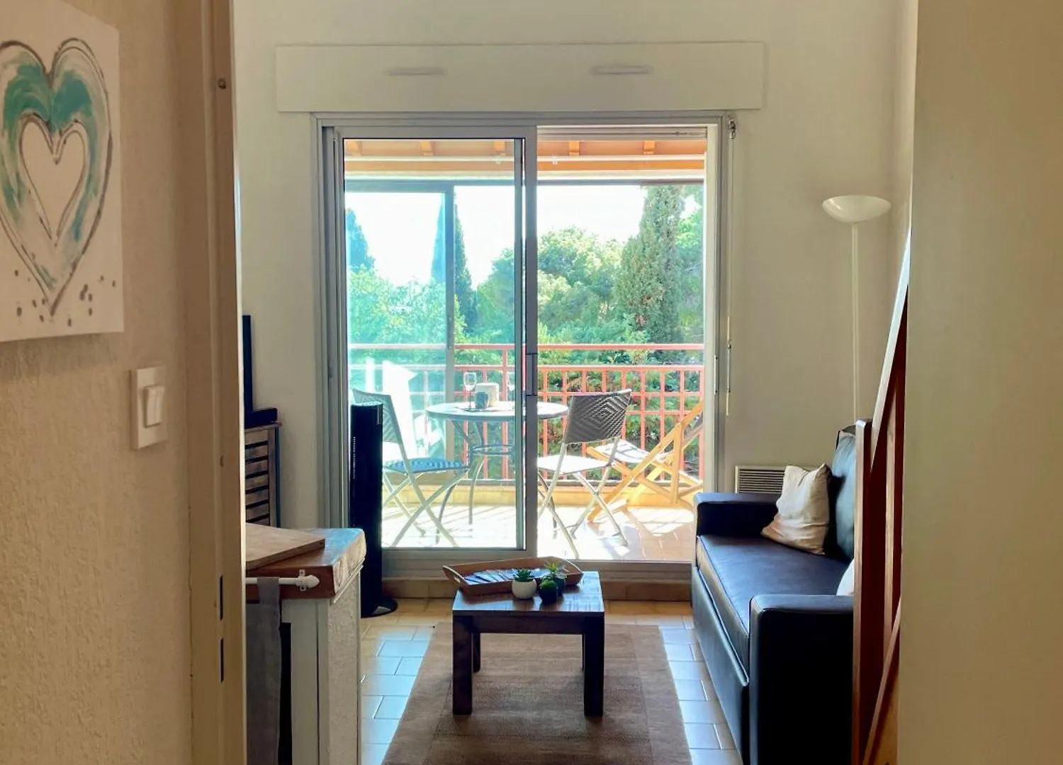 Joli Appartement En Bordure De Mer A 15 Minutes Du Port De 방돌 프랑스